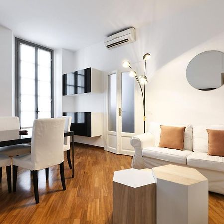 Charming San Babila Apt. Milano Exterior foto
