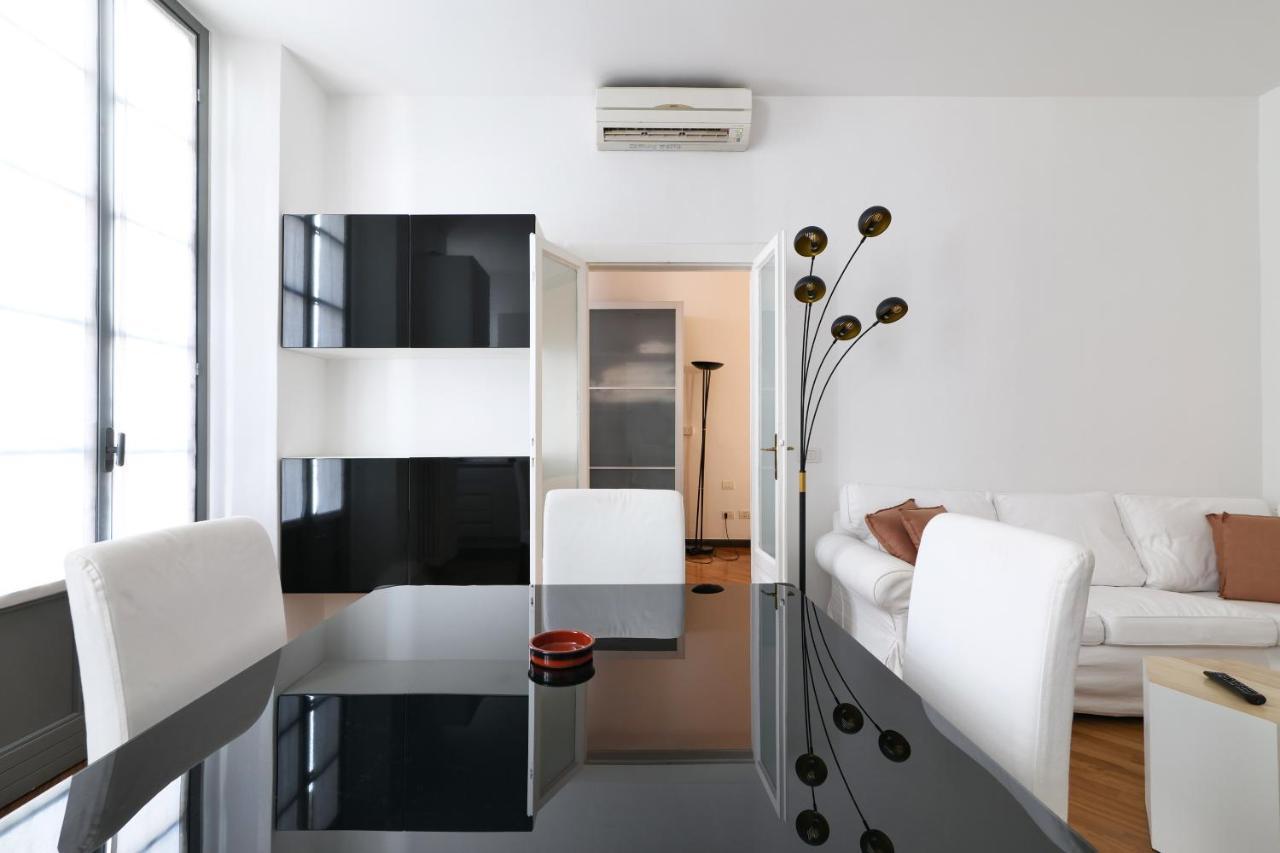 Charming San Babila Apt. Milano Exterior foto