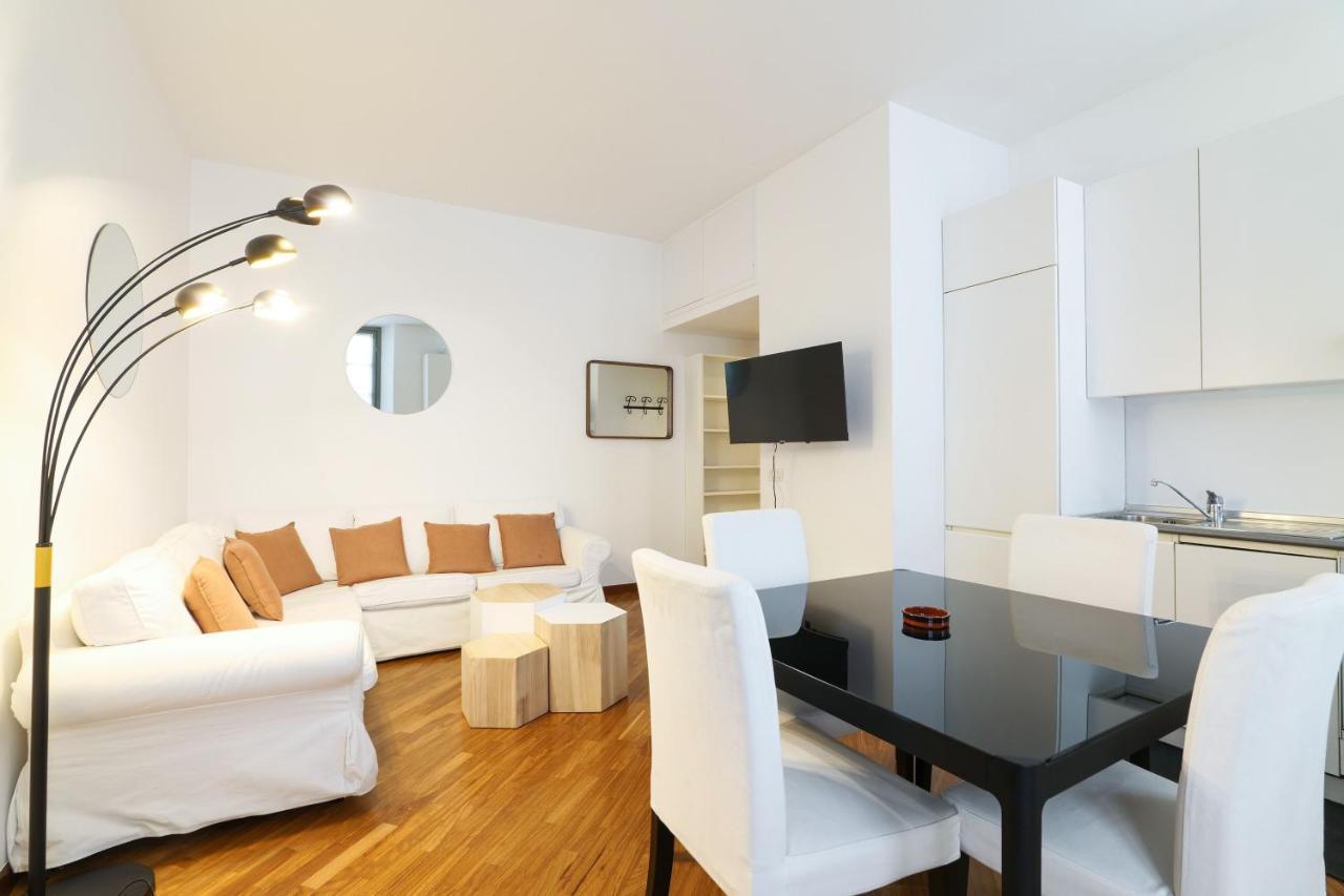 Charming San Babila Apt. Milano Exterior foto